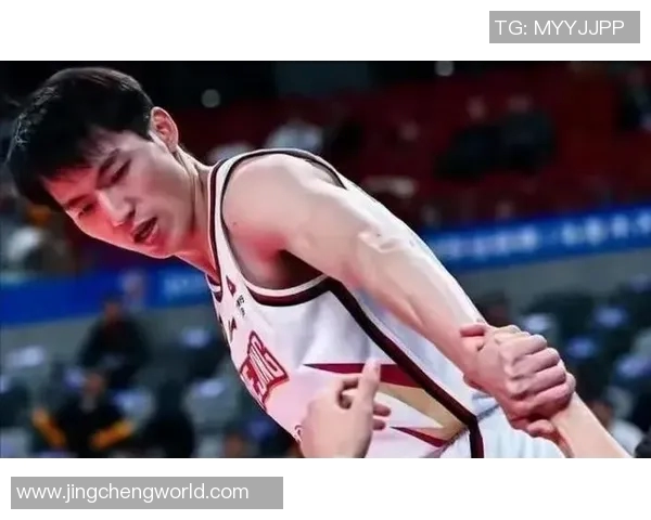 吴前：从篮球场上的拼搏者到年轻球员的榜样与引领者